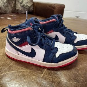 Boys Jordan 1 'Olympic'
